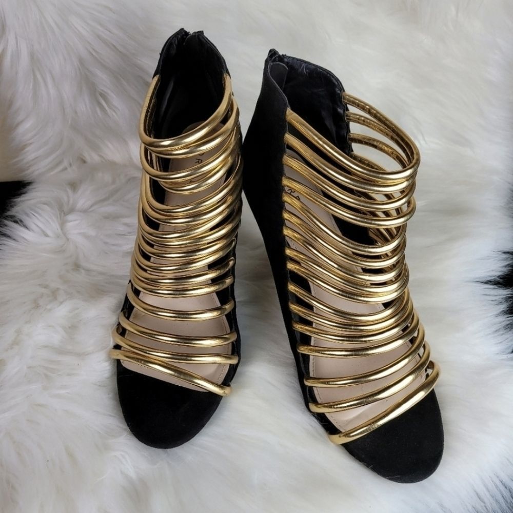 Torrid multi strap gold gladiator sandal Sz 12w